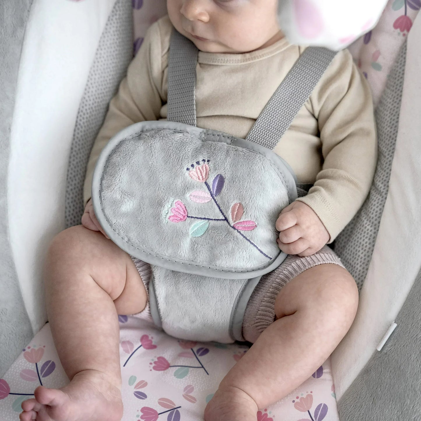 New Ingenuity SimpleComfort Baby Swing (Pink Cassidy)